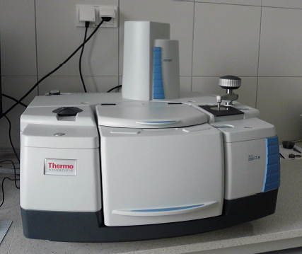 Infrared Spectrometer with Fourier Transformation FTIR Nicolet iS50